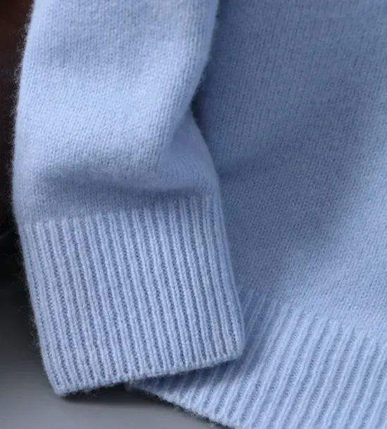 OSCAR - WARM CASHMERE-LIKE SWEATER