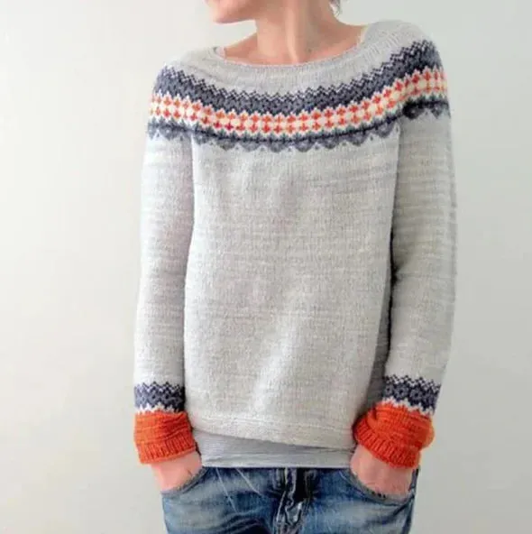 **Pearl - Women's Sweater with Details**