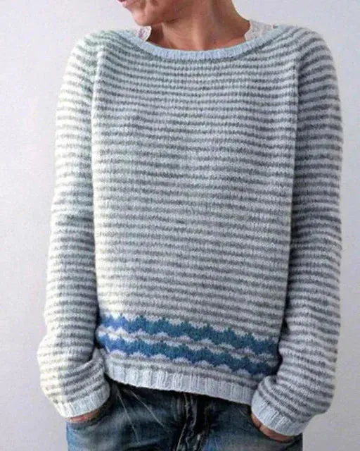 **Pearl - Women's Sweater with Details**