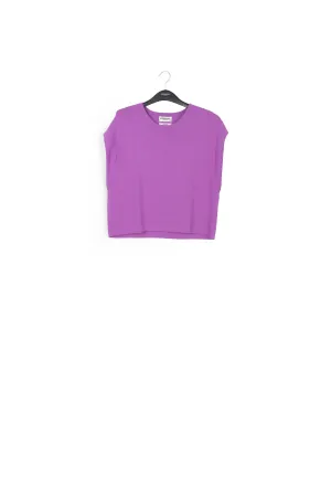 Purple sleeveless knitted sweater