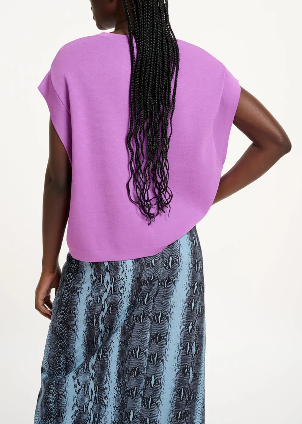 Purple sleeveless knitted sweater