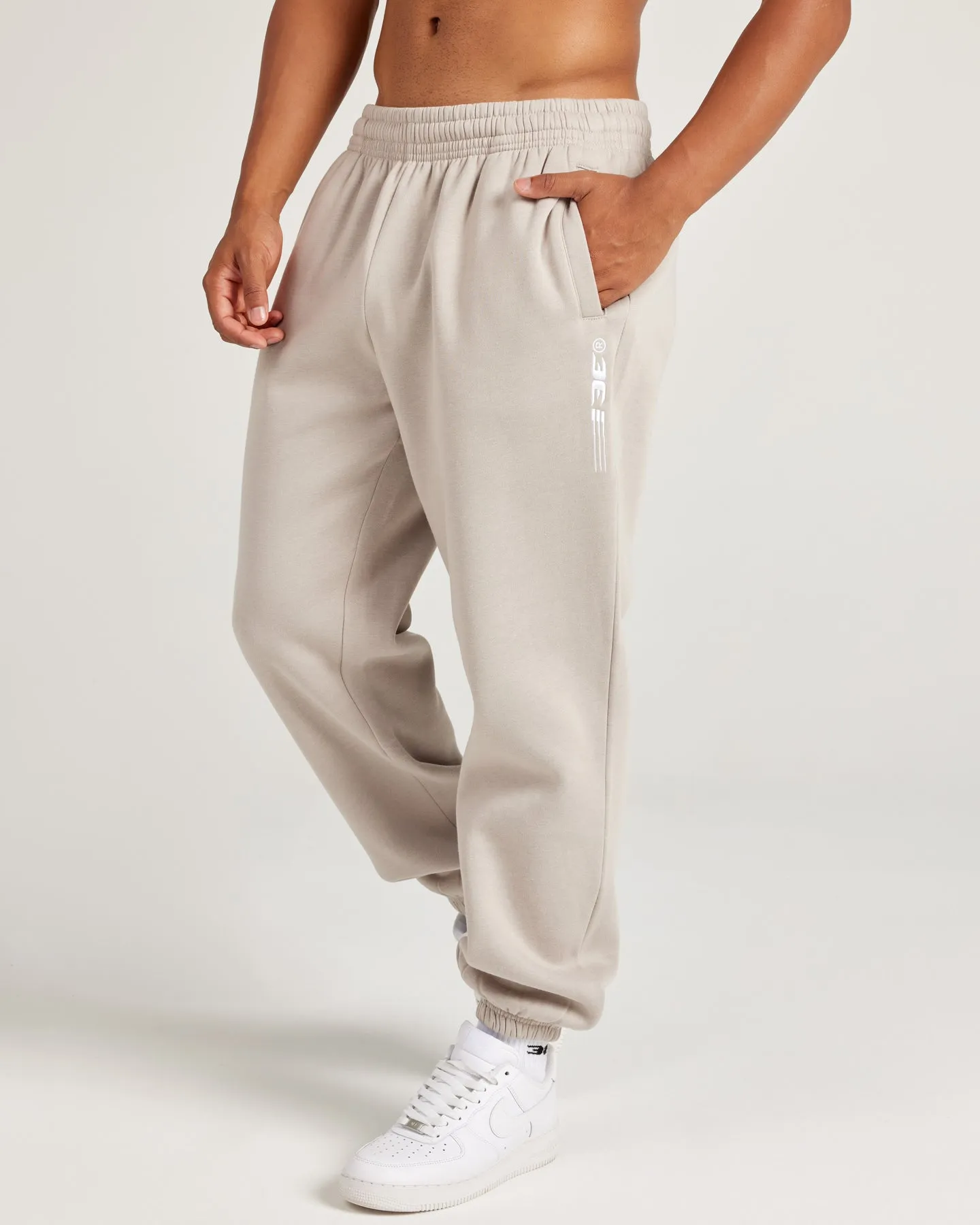 Pursuit Jogger - Taupe
