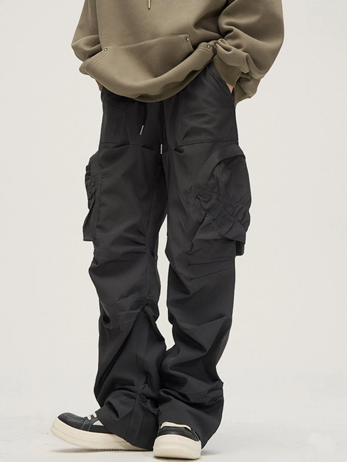 Rimiro - Large Pocket Wrinkle Cargo Pants