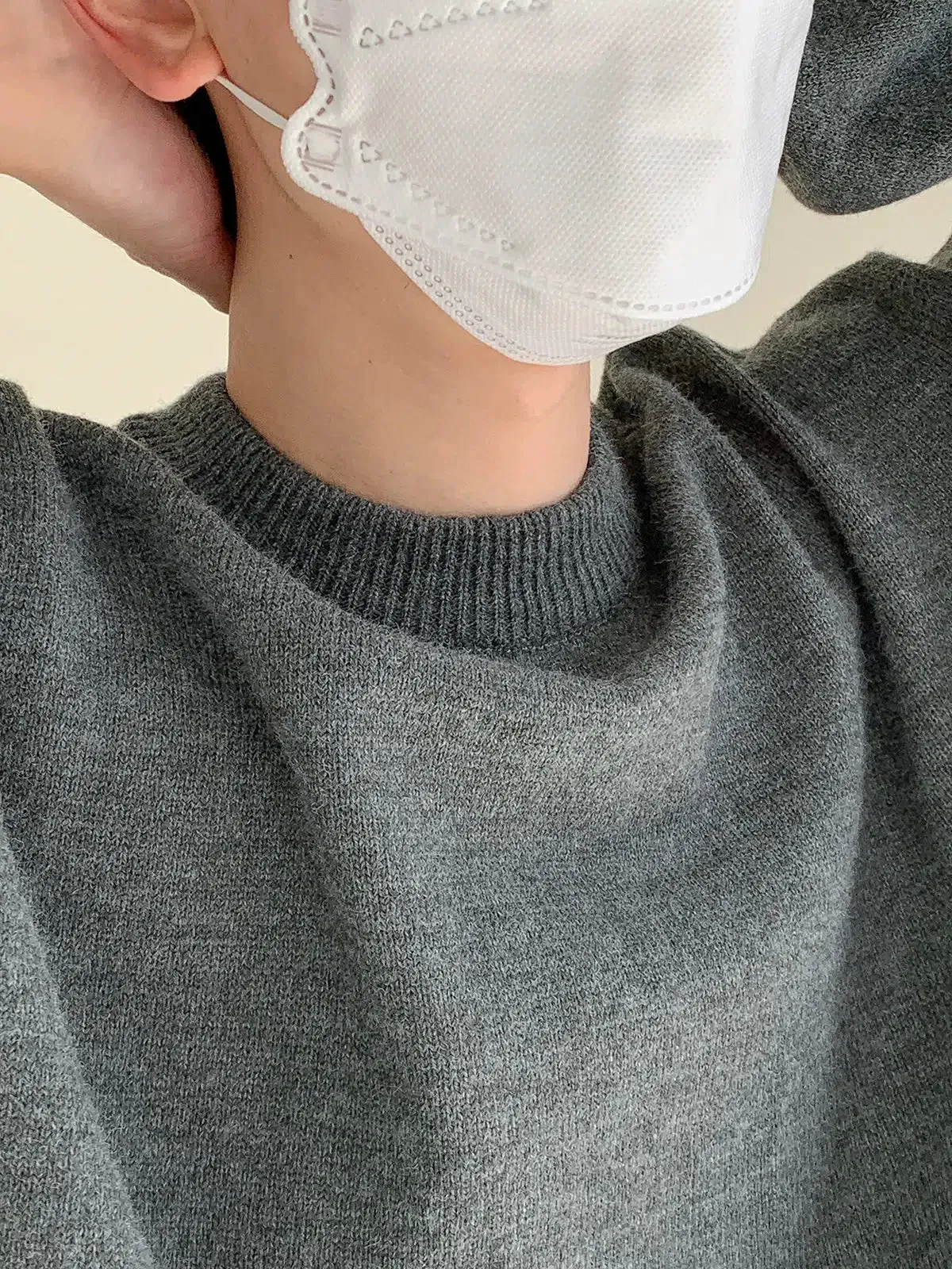 Round Neck Pullover Sweater