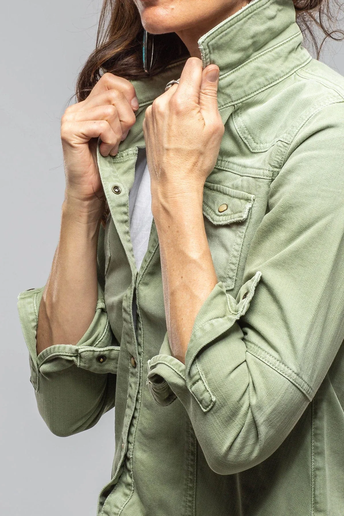 Sweetwater Denim Shirt In Menta