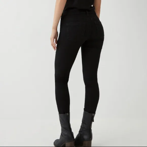 TRUE RELIGION Black Halle Mid Rise Skinny Jeans