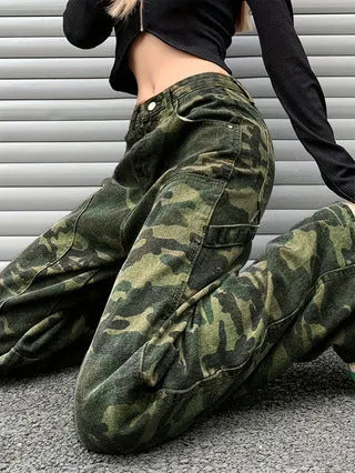 Urban Edge Camouflage Cargo Straight-Leg Denim Pants for Bold Street Style