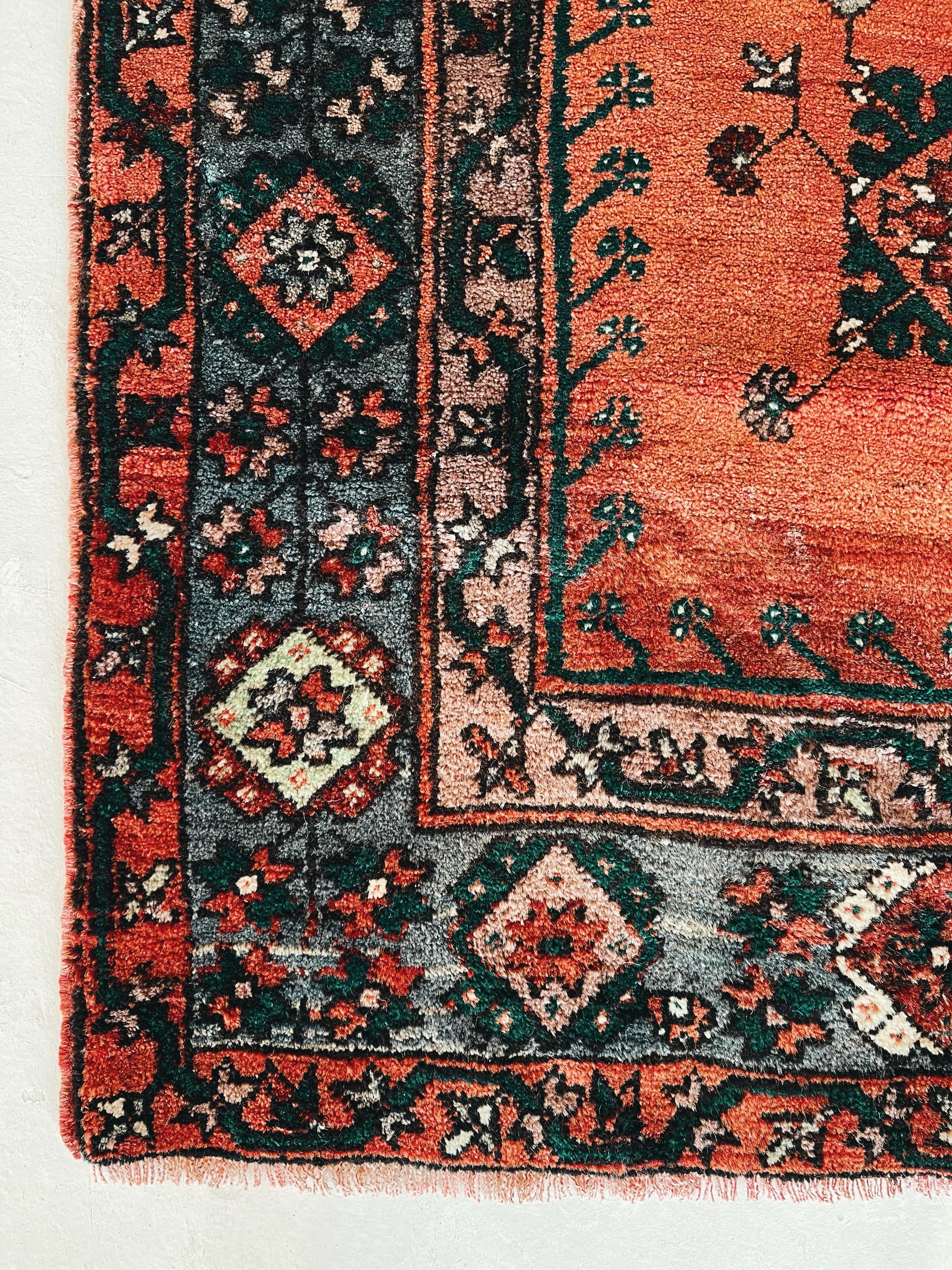 Vintage Konya Kecimuhsine Rug 4'2"x6'11"