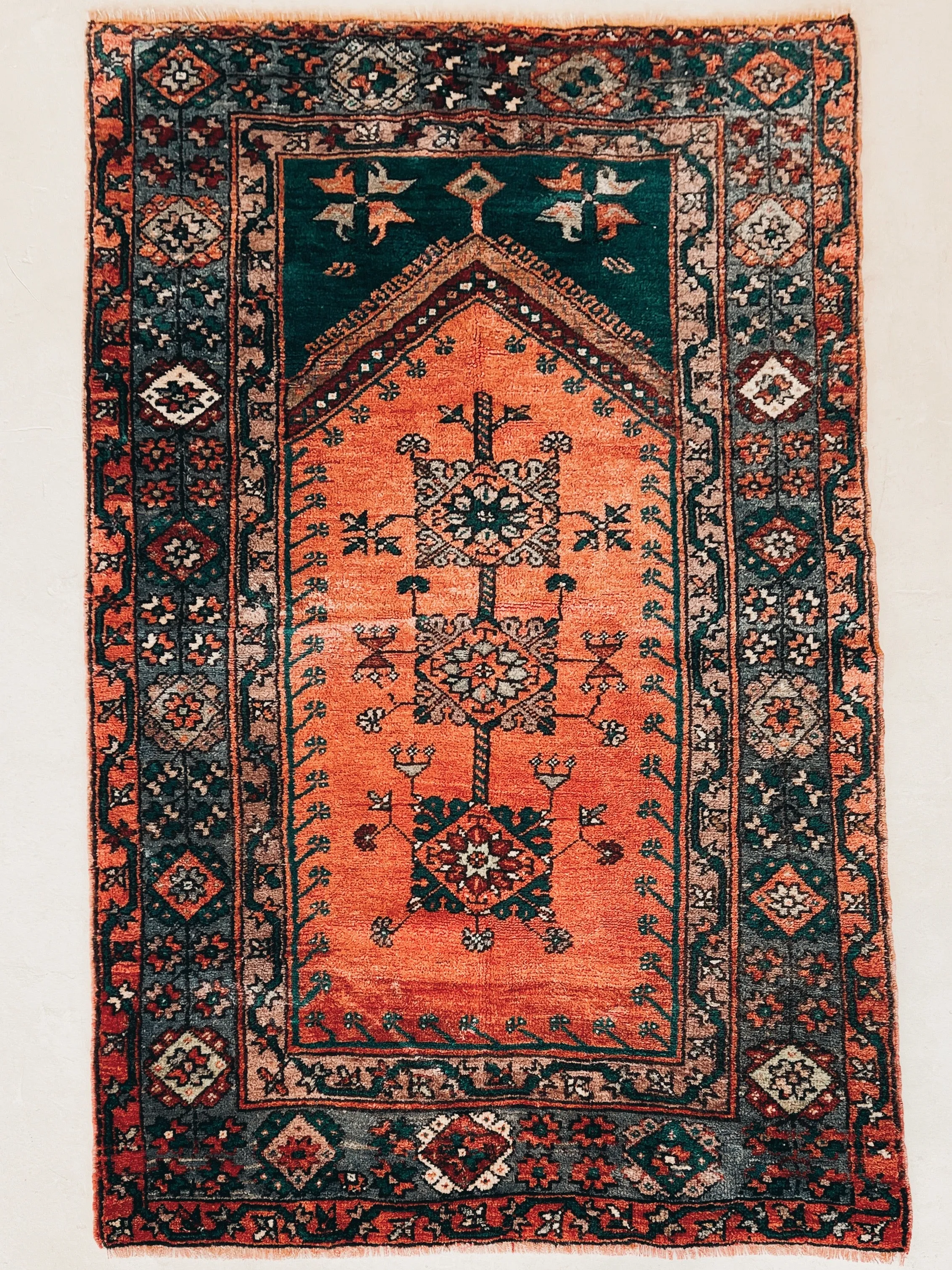 Vintage Konya Kecimuhsine Rug 4'2"x6'11"