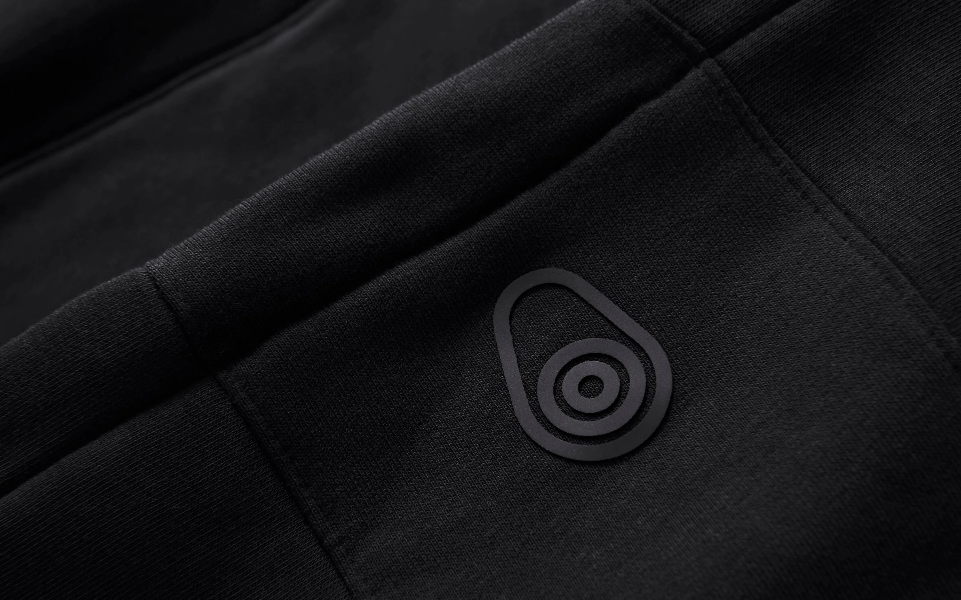 W GALE LOGO HOOD