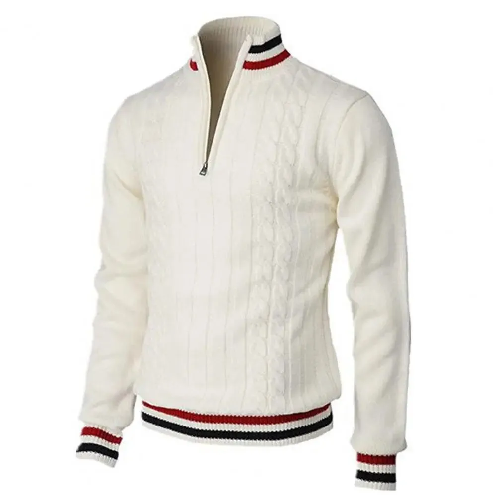 Warm and fashionable pullover with zipper for fall/winter