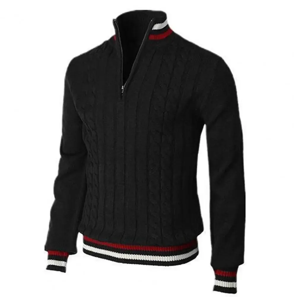 Warm and fashionable pullover with zipper for fall/winter